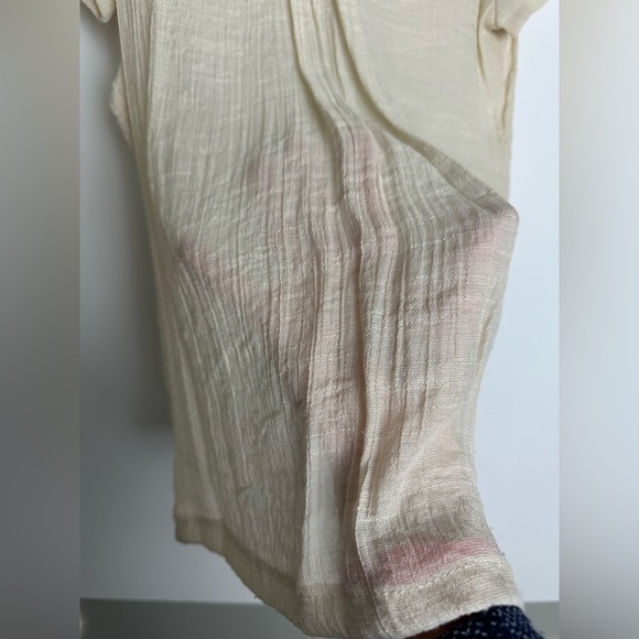 Cream Lace-Trimmed Women's Top with Bow Tie - Picture 11 of 14